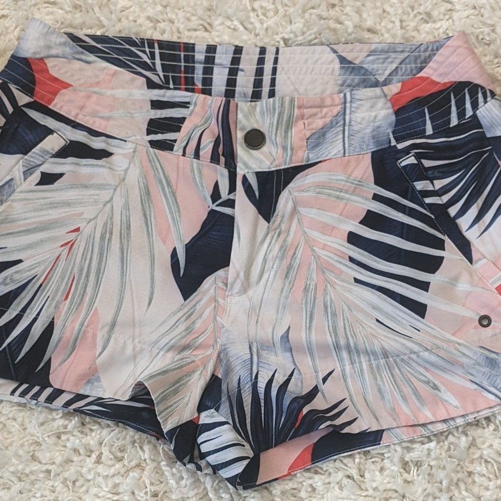 Athleta Shorts Size 8
